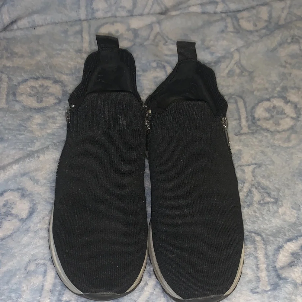 Steve Madden Black Slip-On Sneakers - Picture 1 of 6